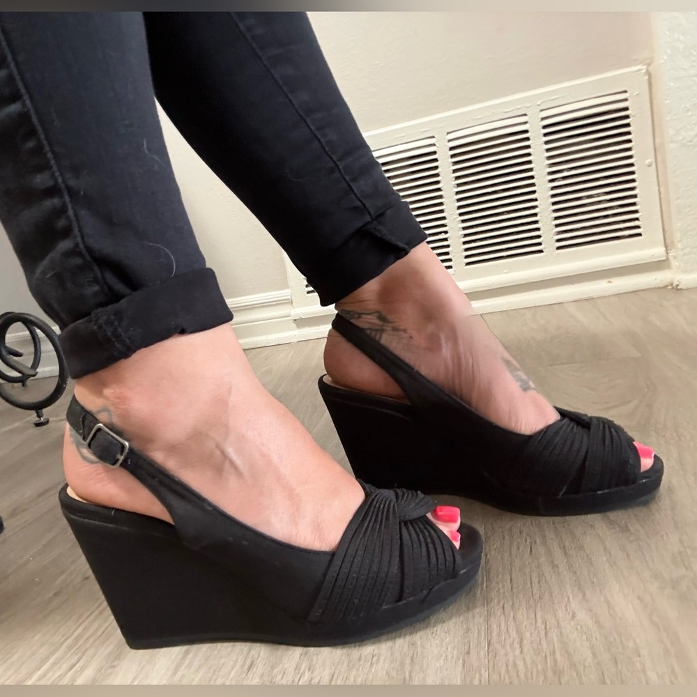 Black Wedge heel Sandals